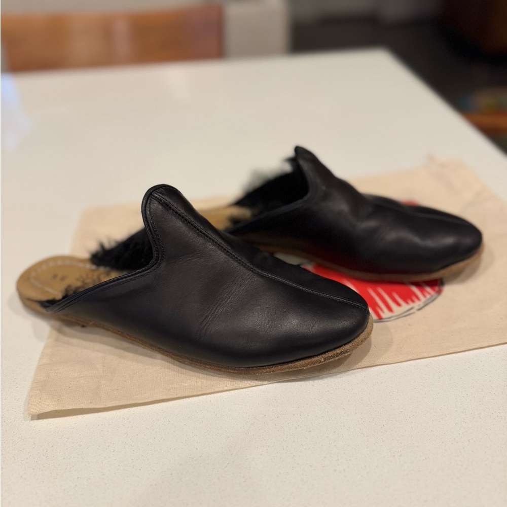 Sabah Shearling Lined Black Baba *like new*